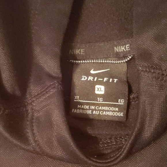 Nike Bundle - Picture 2 of 9